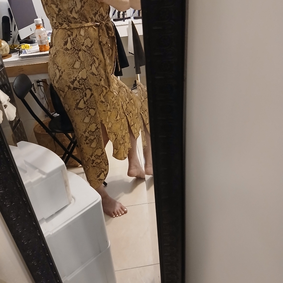 Beautiful Silk Snake Print Button Down Never wore Brand New! - Picture 9 of 12